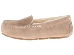Old Friend Bella -Sperry Sales Store 71GQa813aUL