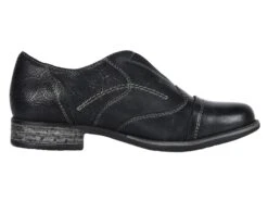 Earth Avani Banyan -Sperry Sales Store 71kmp D85XL